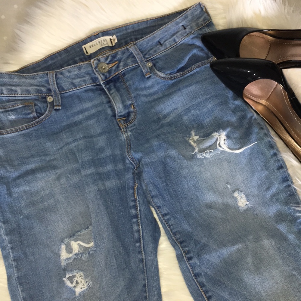 Bullhead Distressed Skinny Jeans